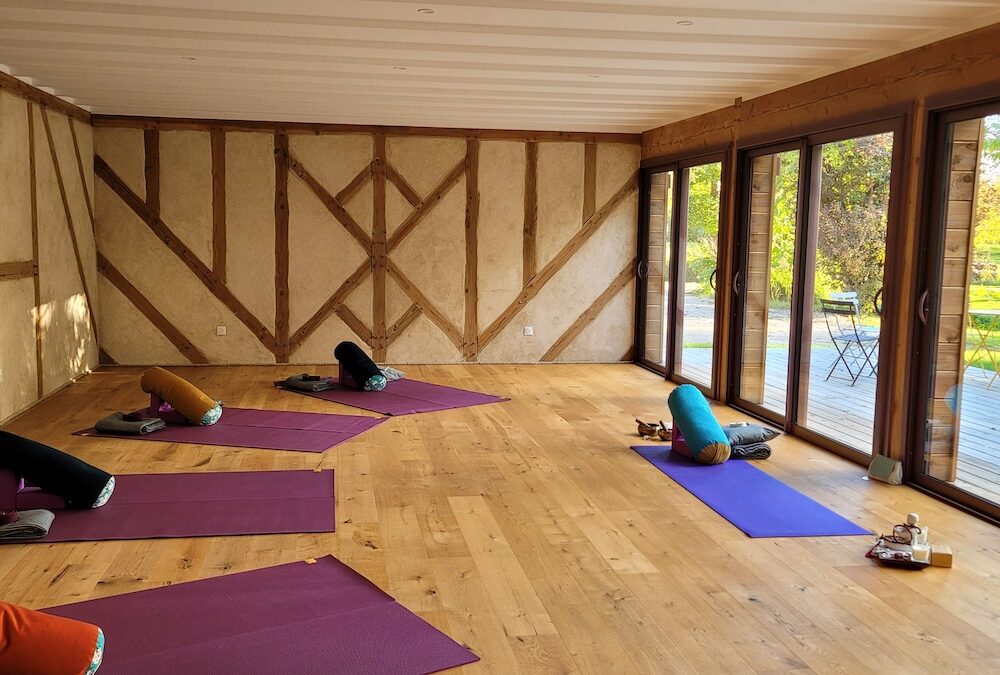 12 Janvier 9H30- 13H30 Yoga brunch 36 € massage en option